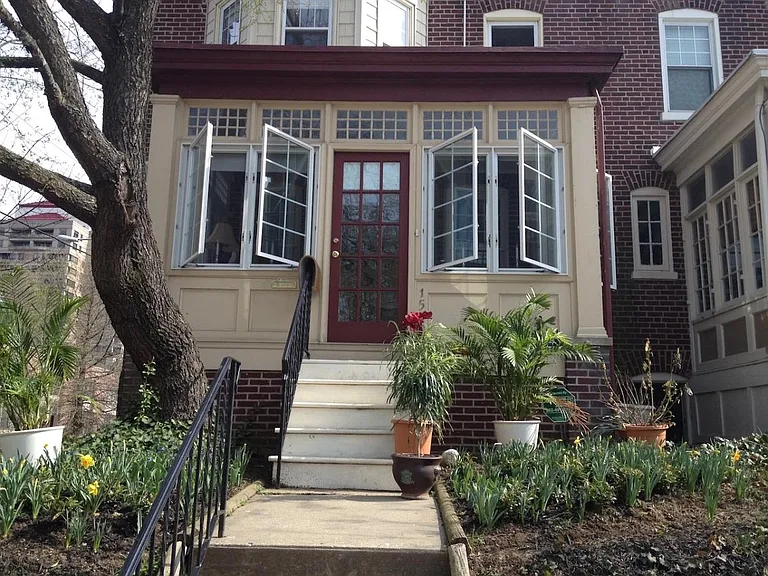 N Franklin St — Photo 2