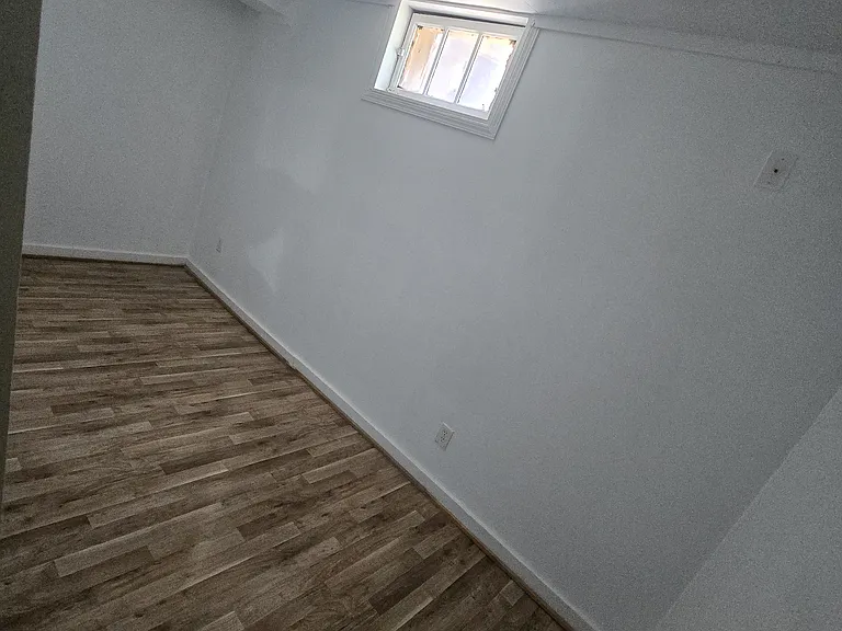 1213 NE Glendale Ave — Photo 13