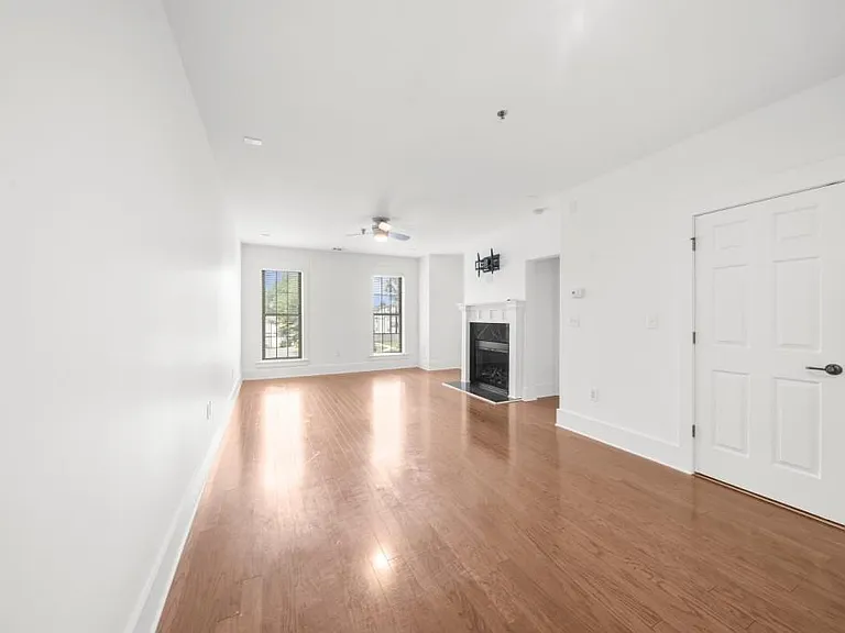 2360 Logan Cir #101 — Photo 15
