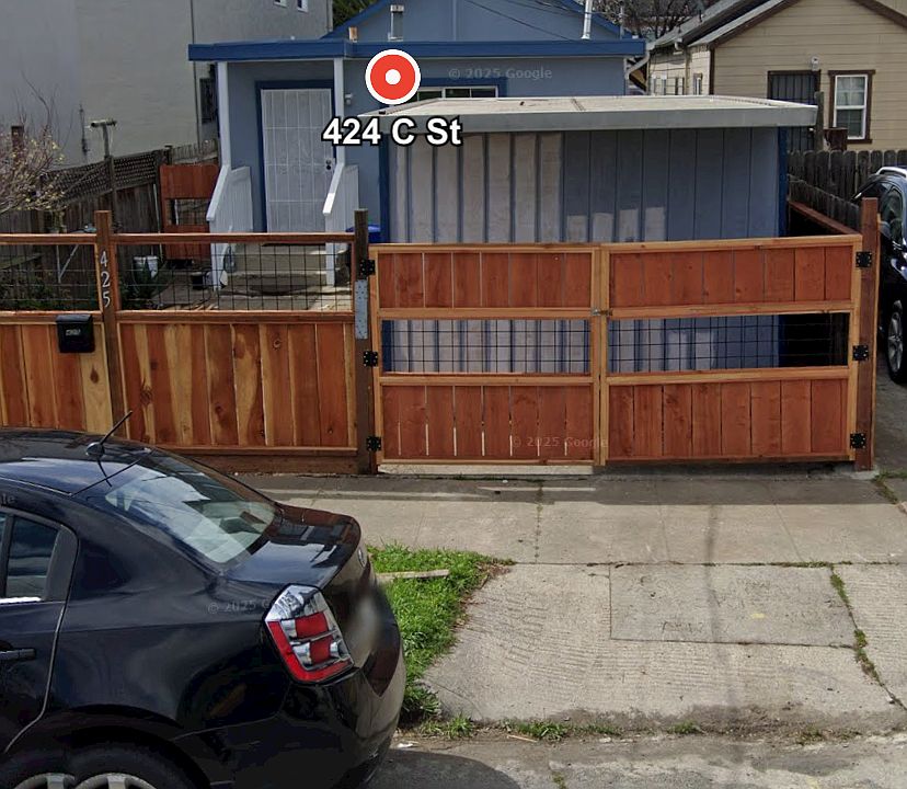 2nd image of 424 C St #2