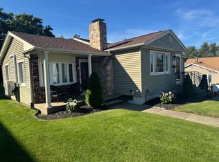 134 Angell Ave, Cranston, RI 02920