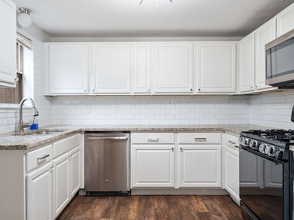 4th image of 1614 Seevers Ave