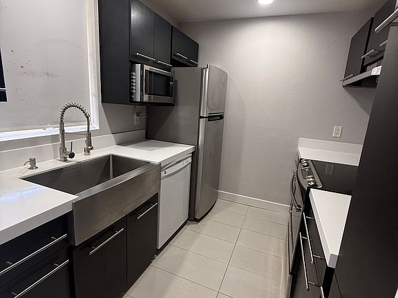 4th image of 94-098 Manawa Pl #O201