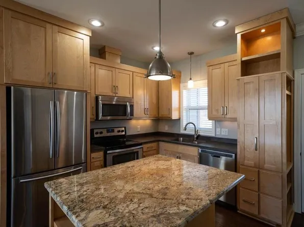 145 Colman Ct, Saint Joseph, MN 56374