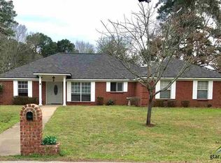 17411 Mary Martin Dr, Flint, TX 75762