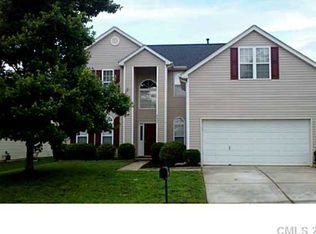 9334 Royal Highlands Ct, Charlotte, NC 28277