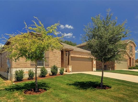 3rd image of 104 Golden Butterfly Dr