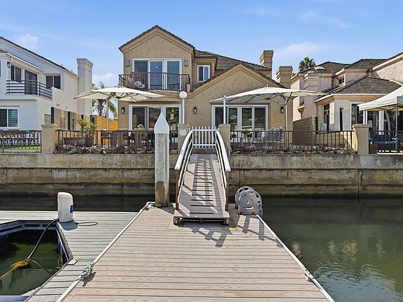 3rd image of 48 Spinnaker Way