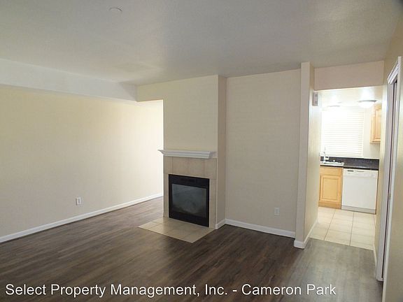 3rd image of 3959 Arthur Ct APT A4