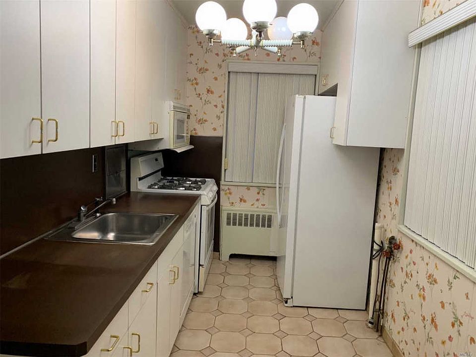 2nd image of 6306 252nd St