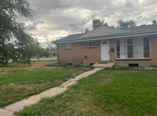 9045 Aspen Dr, Thornton, CO 80229