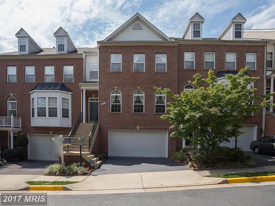 1st image of 8834 Royal Doulton Ln