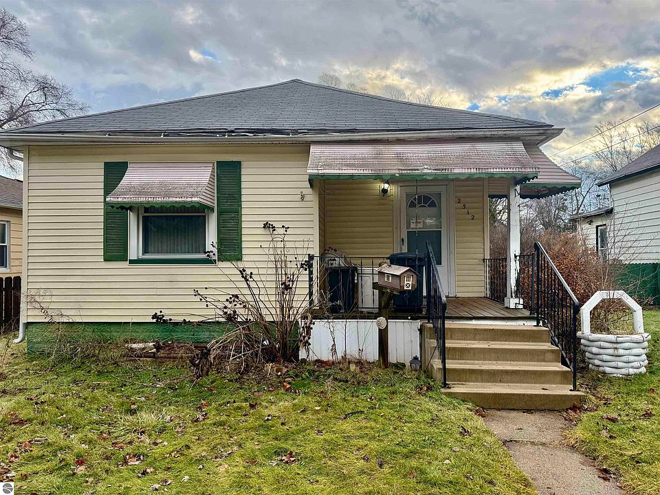1st image of 2312 Durand St
