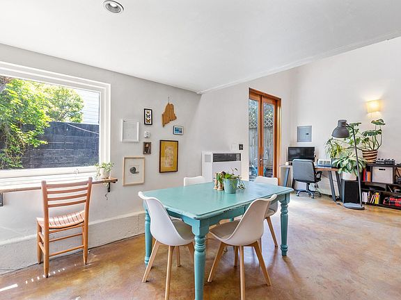 4th image of 81 Balmy St