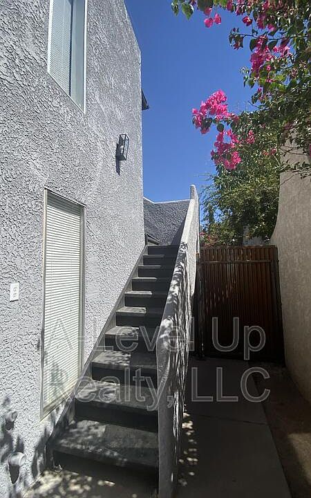 1st image of 156 E 21st St