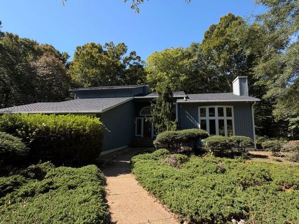 15625 River Bend Trl