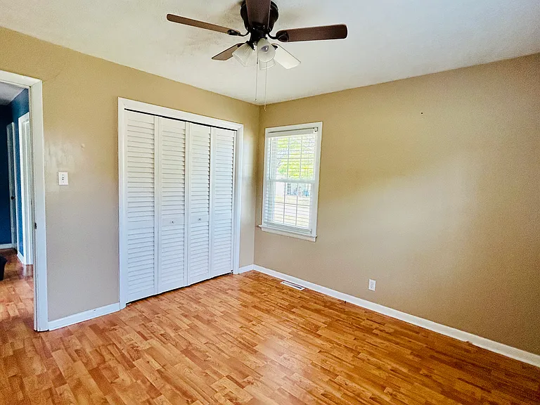 104 Oak Knoll Dr — Photo 7