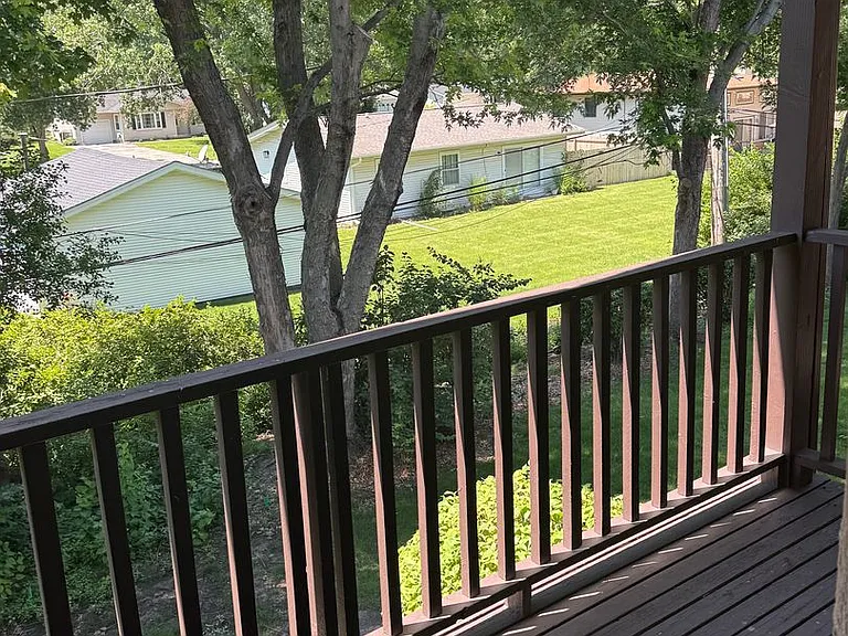 5S470 Scots Dr #D — Photo 21