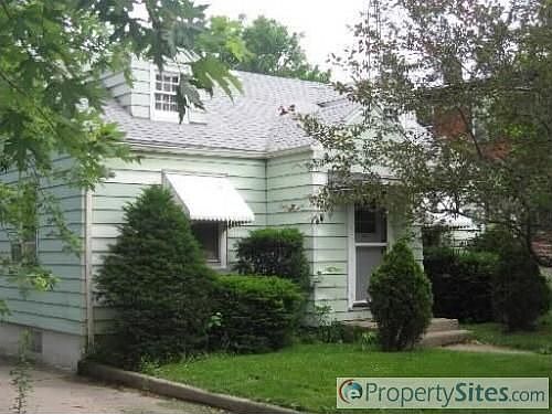 2nd image of 75 Wilcox Ave