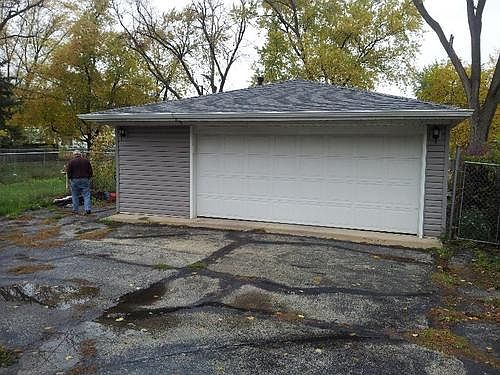 5th image of 268 E Fullerton Ave