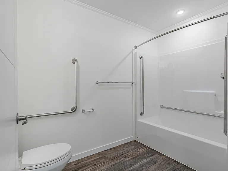 107 Thode Ave — Photo 46