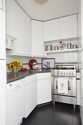 2nd image of 435 E 65th St APT 6J
