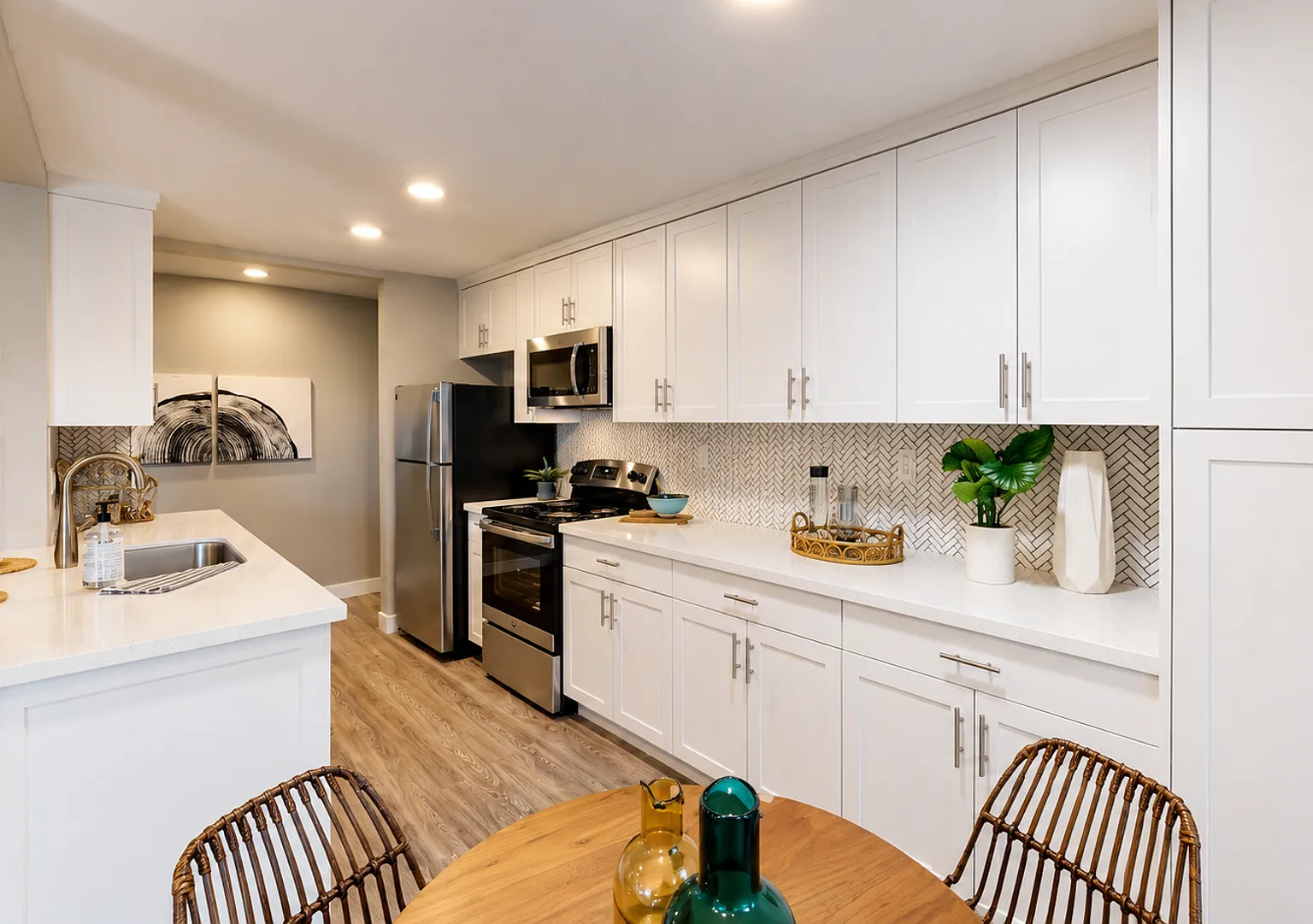Mocha - 1 and 2 Bedroom Units in Escondido — Photo 2