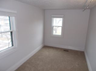 236 1st St, Rochester, MI 48307