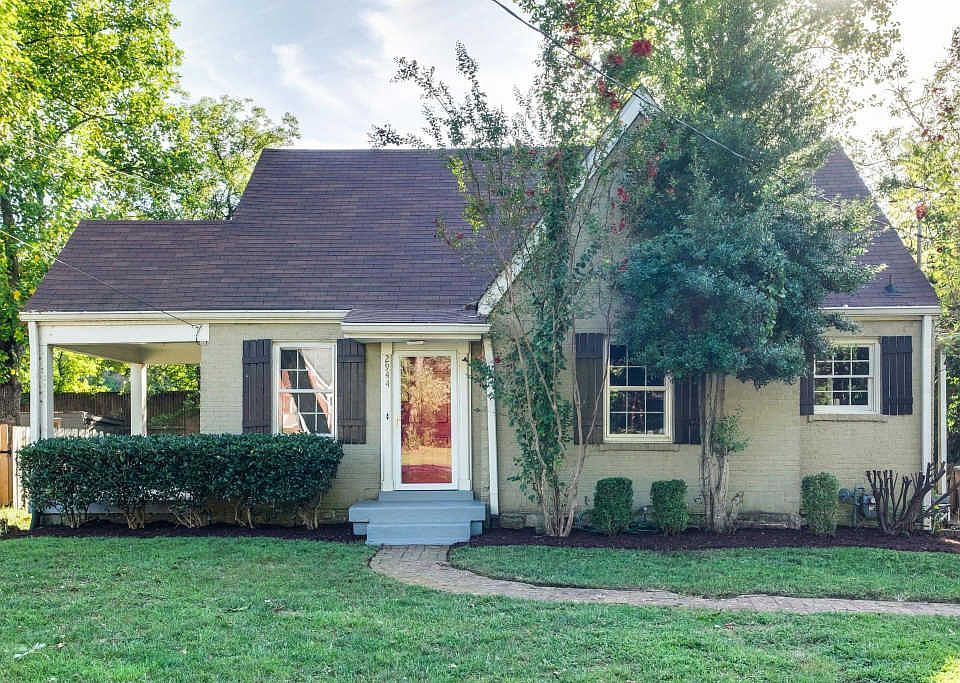 1st image of 2944 Primrose Cir