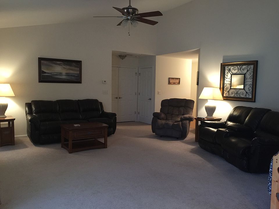 2nd image of 127 Wood Hopper Ct
