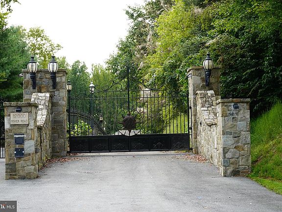 2nd image of 12000 River Rd