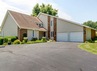 5744 E Bennett St, Springfield, MO 65809