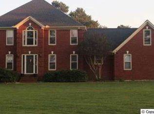 35 Cooper Ln, Grant, AL 35747