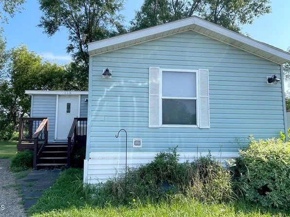 113 Northland Est, Jamestown, ND 58401