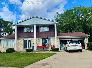 3406 Santa Clara Ct, Flint, MI 48504