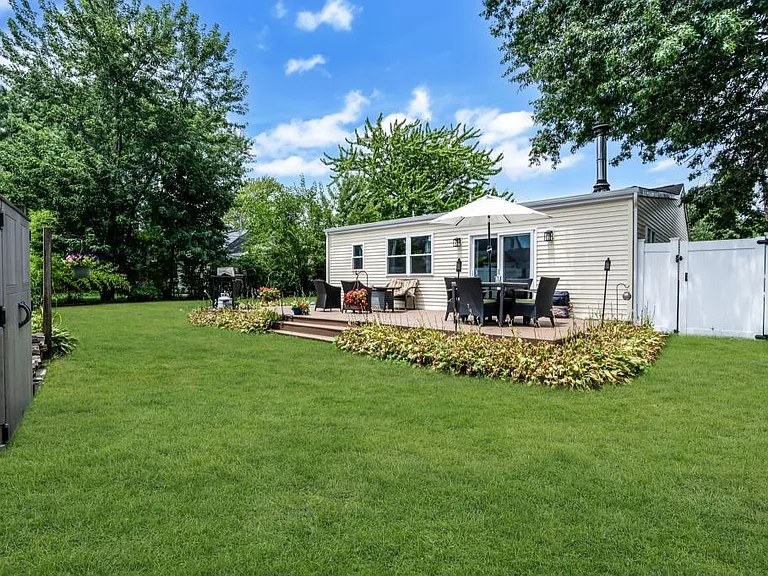 8 Pacific Ter — Photo 18