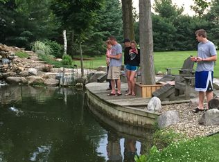 1055 W Linco Rd, Stevensville, MI 49127