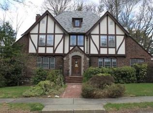 61 Homestead St, Newton, MA 02468