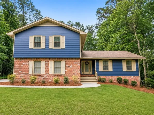 2711 Georgian Ct, Marietta, GA 30068