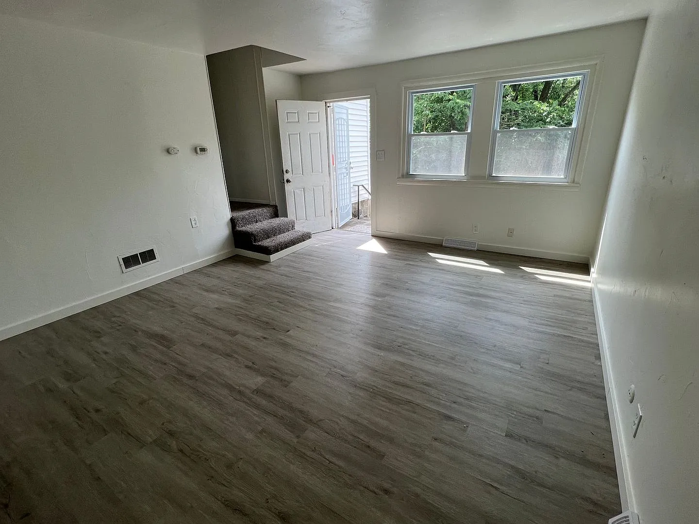 3 bedrooms 1 bathroom house for rent — Photo 2