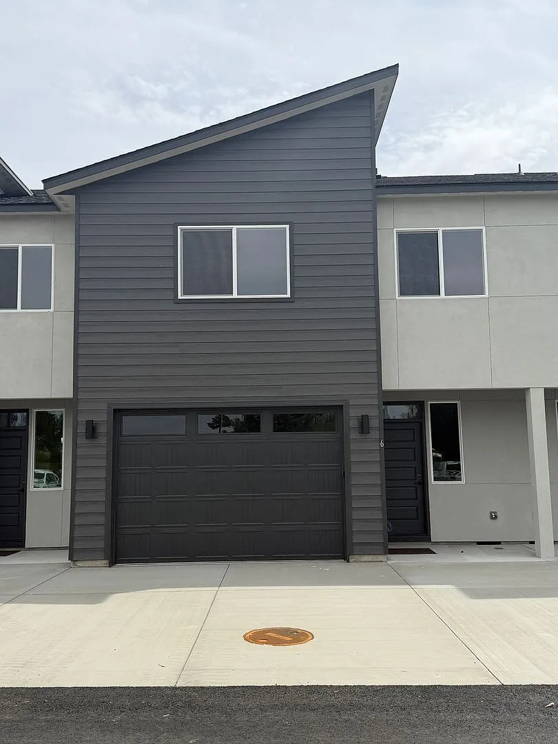 Reduced Rent! New Construction Condo Now $2,400/mo!! — Photo 1