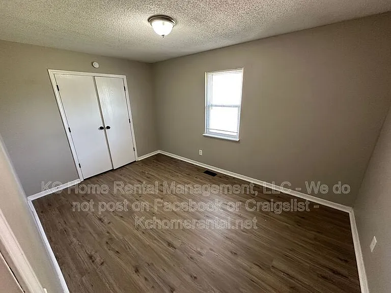 6337 N Wyandotte St — Photo 21