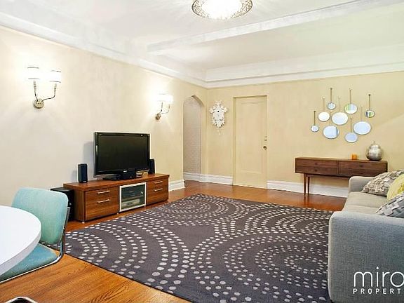 3rd image of 215 W 92nd St APT 5D