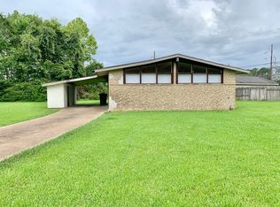 7755 Helbig Rd, Beaumont, TX 77708