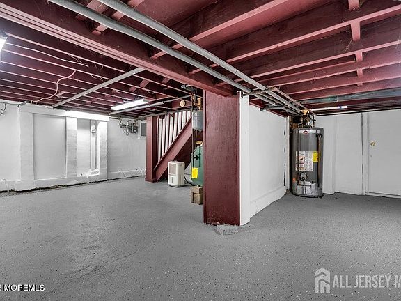 5th image of 13 Smiths Ln