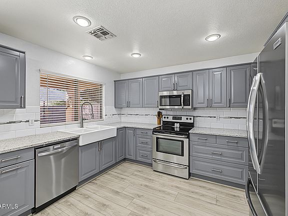3rd image of 11119 E WIER Avenue