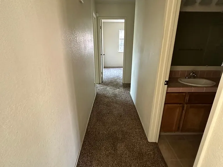 2348 W Pinon Ct — Photo 9