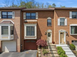 642 Woodcrest Dr, Pittsburgh, PA 15205