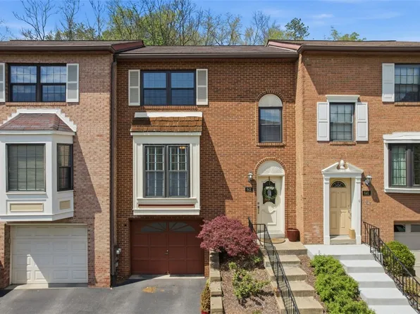 642 Woodcrest Dr, Pittsburgh, PA 15205