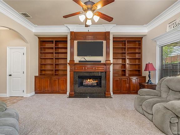5th image of 807 Applewood Trl
